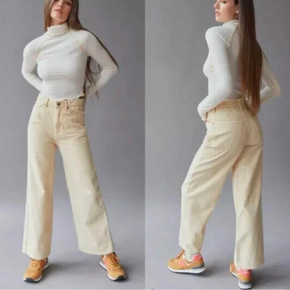 Cream High-Waisted Wide-Leg Jeans